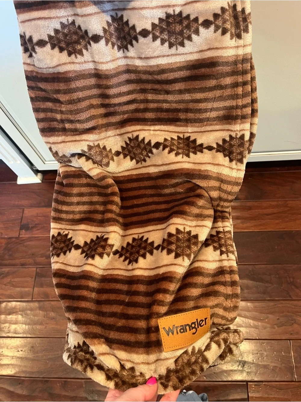 Wrangler Plush Throw Blanket in Brown and Tan